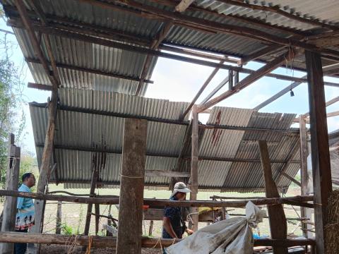 ช่วยเหลือผู้ประสบภัยจากธรรมชาติ (วาตภัย)